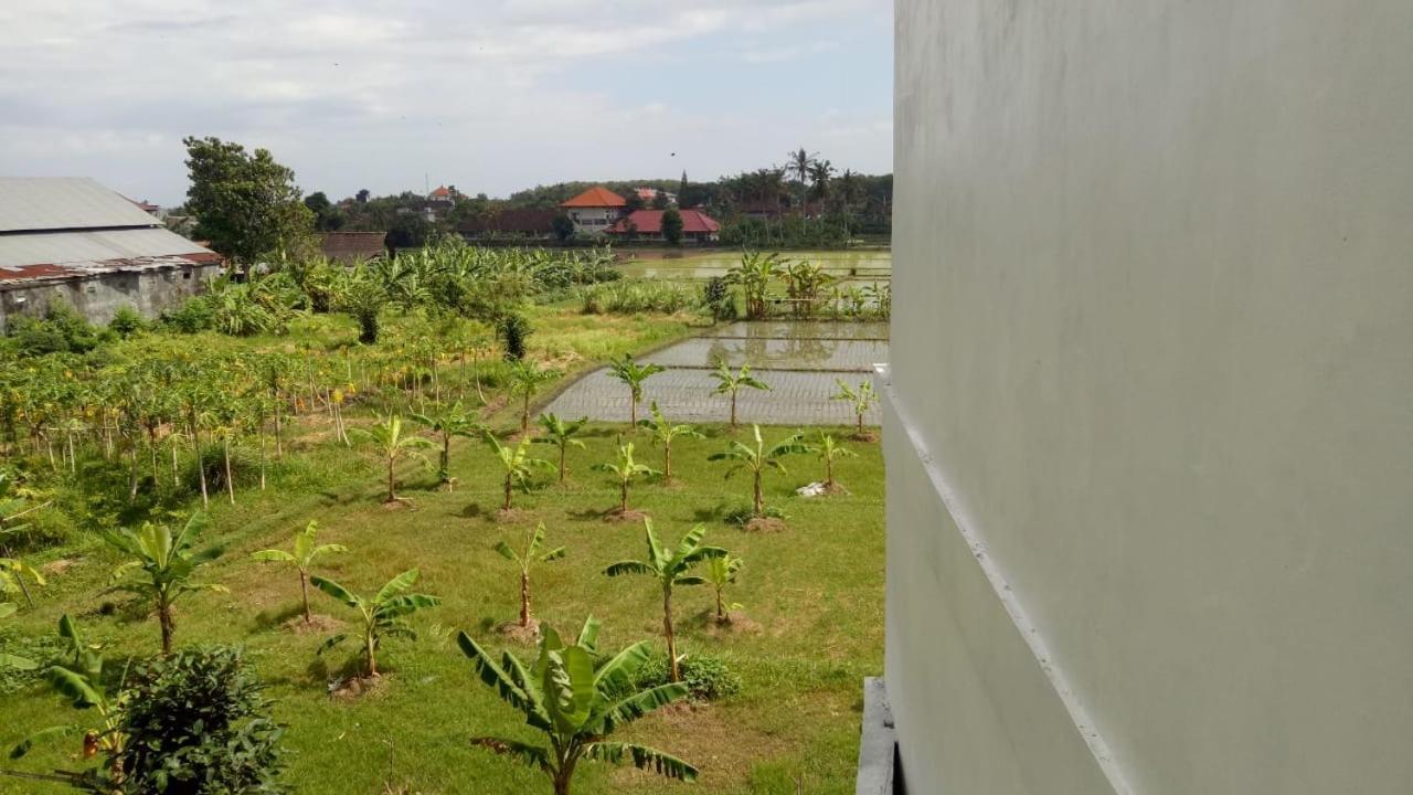 Lilis Ikvala Radha Hotel Canggu Kültér fotó